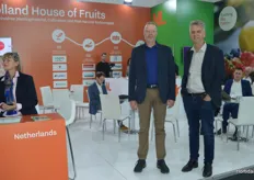 Marcel de Jong (Bodem & Groen) en Nico de Groot (Advanced Berry Breeding) at the booth of Holland House of Fruit representing a cluster of Dutch companies working on turnkey soft fruit projects.